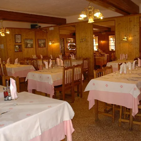 Otel Europa Les