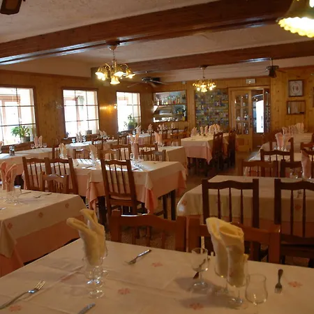 Otel Europa Les